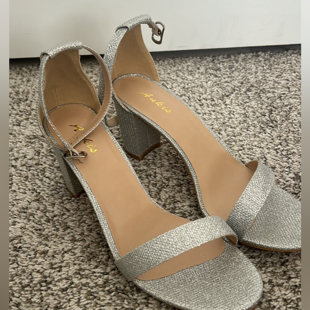 Women’s heels